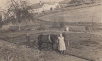 Fotografie od Karla Baláta, kterou zaslal v roce 1948 po svém příchodu do Československa 