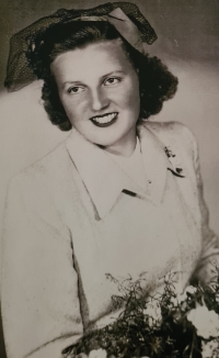 Marie Mikolášková, wedding photo, 1951