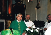 Josef Šplíchal at the altar