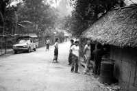 Laoská vesnice, Laos, 1985