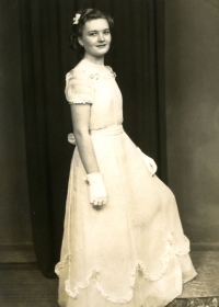 Bohumila Svobodová, née Amanová, in dancing lessons in 1953