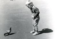 Miroslav Svoboda as a little boy and a pigeon in 1967