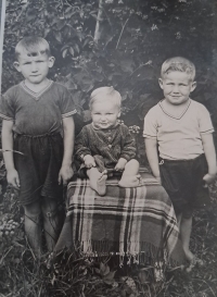 Jiří Fassmann (pictured left) with his cousins Rudolf and Ladislav, 1931