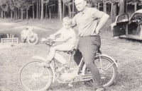 With father Bořivoj Vondrouš, 1958/1959