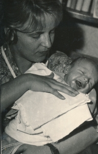 Petr Nikl as a newborn with his mother