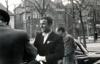 Emil Mikulenka ve svatební den, 1948