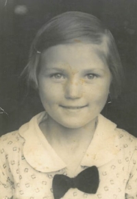 Františka Řmotová in her childhood