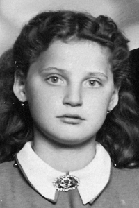 Anna Žátková / around 1948