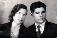 Yuri Galatenko's paternal grandfather and grandmother / around 1940