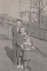 With siblings, Jiřina Kozáková in the middle, 1958