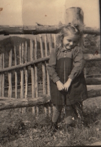 Ludmila Krystyníková, nee. Bartošková, Stodoliska, 1945