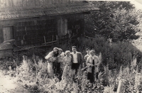 Visit to the family home in Stodoliska, 1959