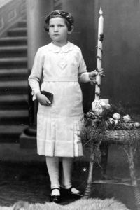 Marta Hájková - First communion, 1936