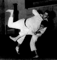 Jindřich Kaděra performing the hiza-guruma around 1962