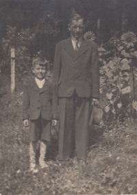 With father, Hostinné, August 1942