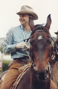 At the races in Chuchle, 1994