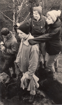Výstup na Falkenstein a Sokol, s kamarády a budoucí manželkou, 1962