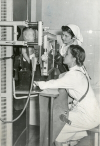 Infant Institute in Ostrava - Zábřeh, staff: Assoc. Prof. Meiwaldová and nurse Ludmila Vavrečková, mid-1950s