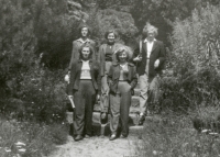 Medical staff of the Infant Institute in Ostrava on holiday in Zruč nad Sázavou, 1951. Antonie Tichopádová is standing top right in a white blouse