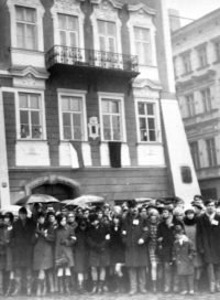 Ivan Beneš captured the sombre atmosphere at Jan Palach's funeral on 25 January 1969. Hundreds of thousands of people from all over the country came to say goodbye to the burnt student.