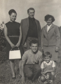 Václav Poláček with his parents, sister Hana (top left) and sister Simona (bottom right), ca. 1966