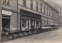 The house of the Šimek family in Hronov, where they lived and had a shop