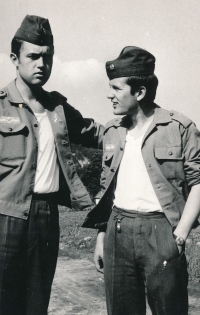 Josef Vozáb (right) at the army, 1976