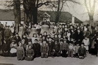 Mysločovice people saying goodbye to the bells from the Holy Trinity Church, 25 March 1942