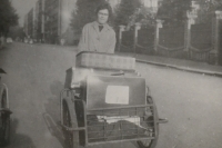 Vlasta Svobodová moving, 1962