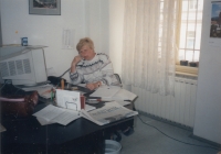 Jaroslava Rymešová in the Chebsko editorial office in 1993