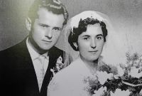 Wedding photo of the newlyweds Sadil, 25 July 1959