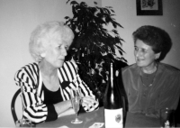 Zdeňka Pospíchalová with Olga Havlová