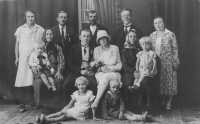 Václav and Josefa Martíneks, wedding photo, 1920s. Middle row from left: grandmother Trpálková, newlywed Martíneks, grandfather Trpálek above them, and grandmother Martínková next to the bride