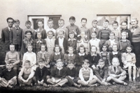 5th grade of Norská Primary School, Olomouc, Jiří Fiala in the first upper row, fourth from the right, circa. 1955