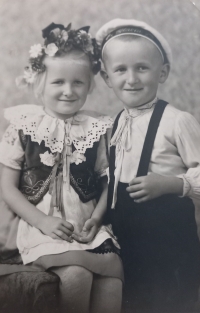 With his older brother Slávek, 1945/46