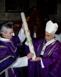 Štěpán Faber during the liturgy with Cardinal Miloslav Vlk