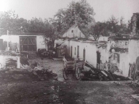 View of the former homestead of František Samek, Leskovice, 1945