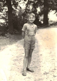 Miroslav Lebduška in Trhova Kamenice in 1954