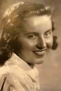 Marie Čálková, 1940s