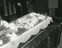 Funeral of Anna Najsrová's daughter in 1984