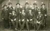 Conscripts from Slavkov in a photograph from 1917, marked with a cross - uncle JUDr. Jan Najser from Prague