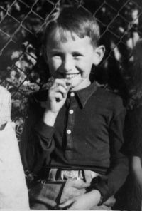 Stanislav Mašek, 8 years old - the year his father was arrested by State Security