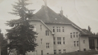 The school in Ondrášov, where Helena Šimůnková worked