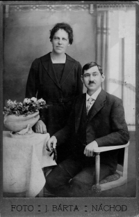 Grandparents of the witness, her mother's parents, Marie and František Vaníček, 1906