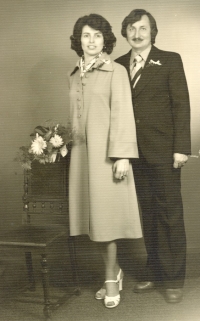 Wedding photograph of Bozena and Miroslav Lebduška from 21 April 1978