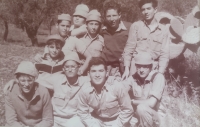 Thomas Kolsky (bottom row, first from right) on a school trip in Israel, 1950s