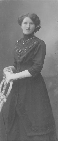 Grandmother Hermína Vláčilová, married name Zlámalová, 1914