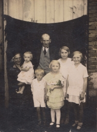 Alena Kovářová with her parents and siblings