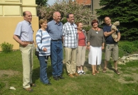 Family reunion in Mělník, the Čapeks at right, 2009