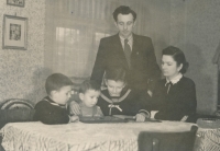 The Fulín family, 1957